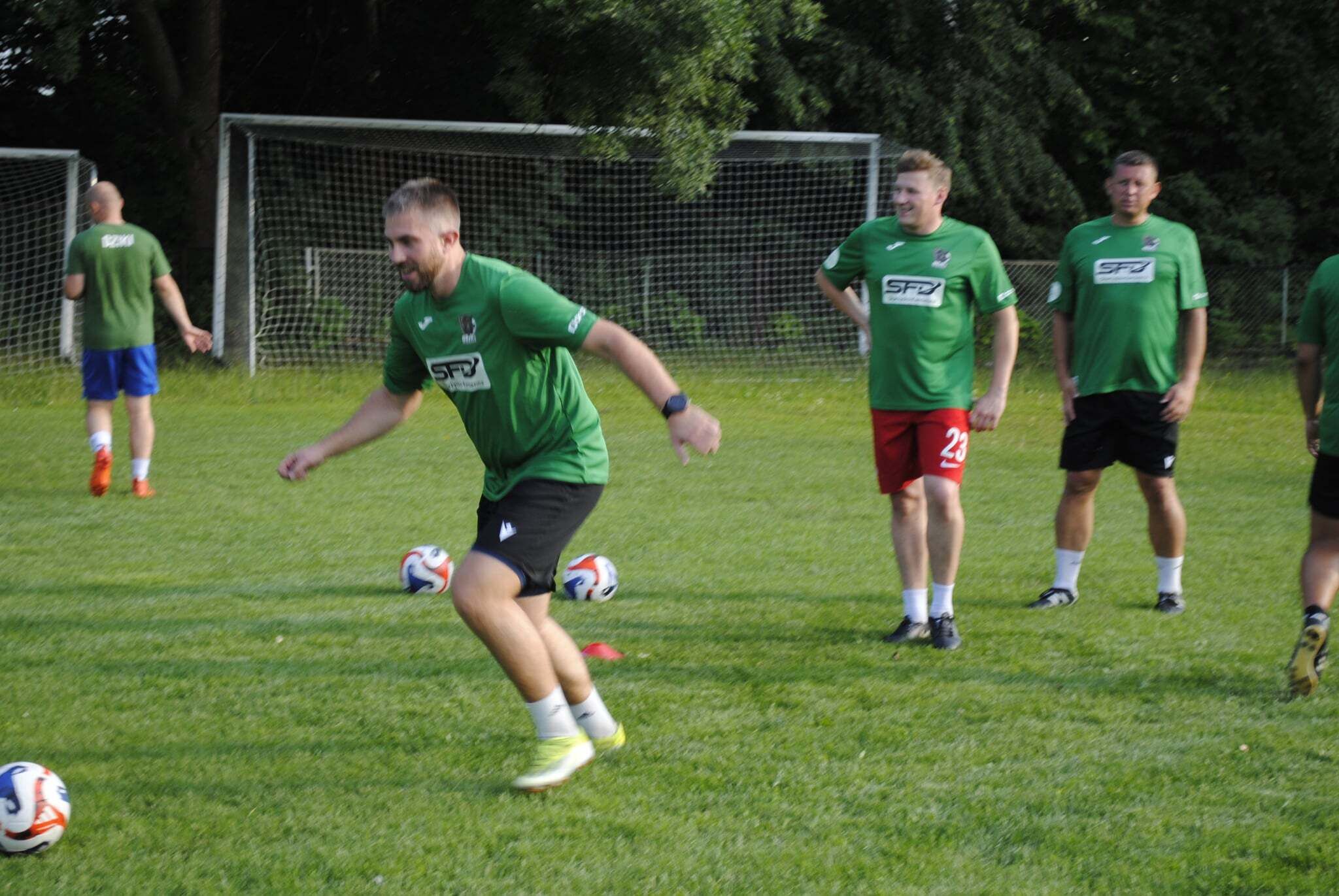 46bb0b7b 4415 4f8c a411 3b3274c197e3