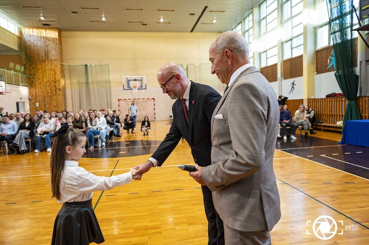 Pierwszoklasiści ze Szkoły Podstawowej nr 13 złożyli ślubowanie