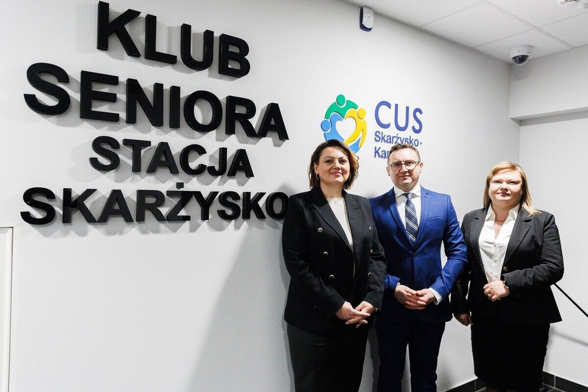 otwarcieklubuseniora00005