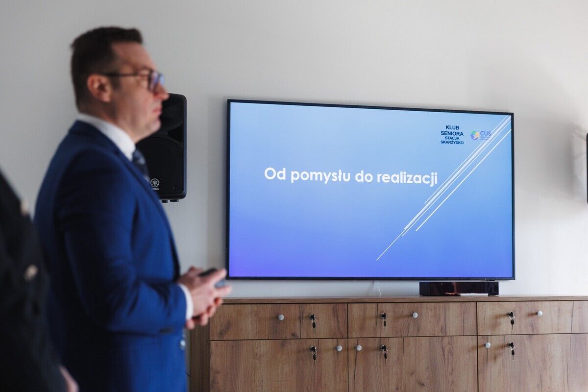 otwarcieklubuseniora00033