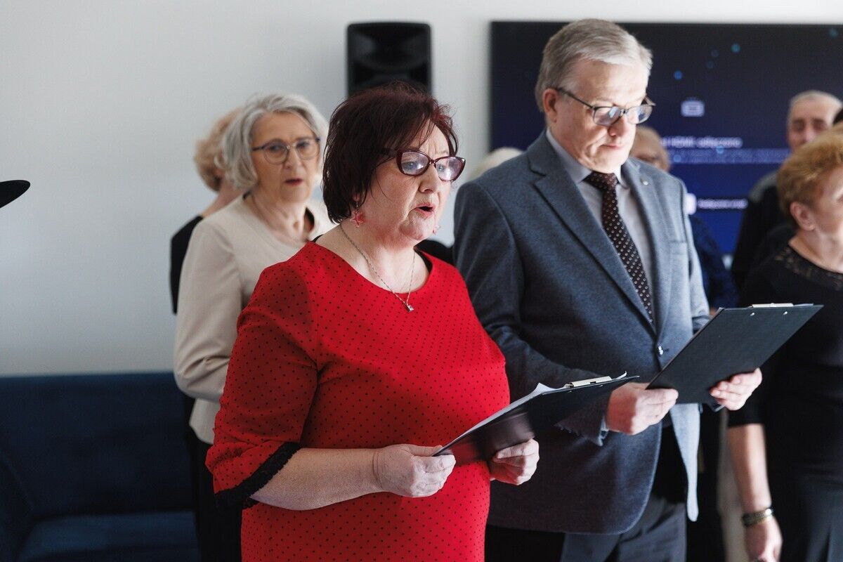 otwarcieklubuseniora00038