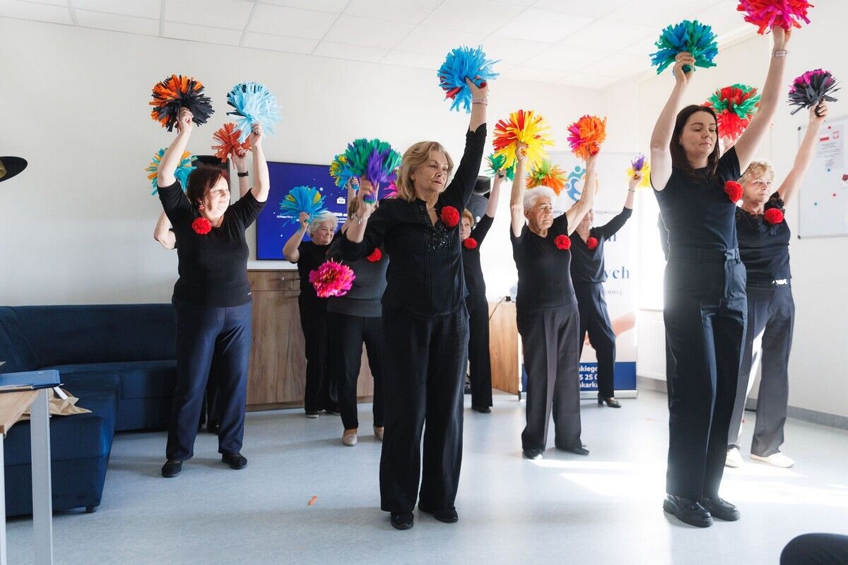 otwarcieklubuseniora00044