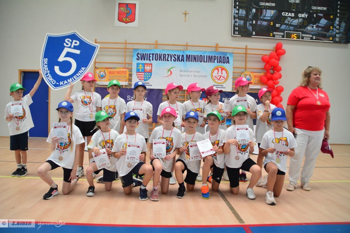 SP nr 5 ze Skarżyska najlepsza w finale Świętokrzyskiej Miniolimpiady gier i zabaw